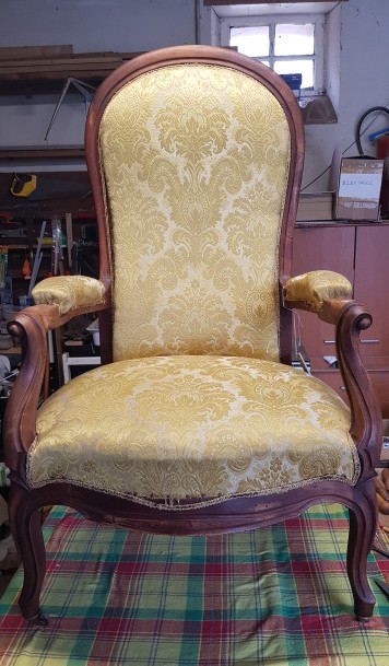 Fauteuil avant restauration 10