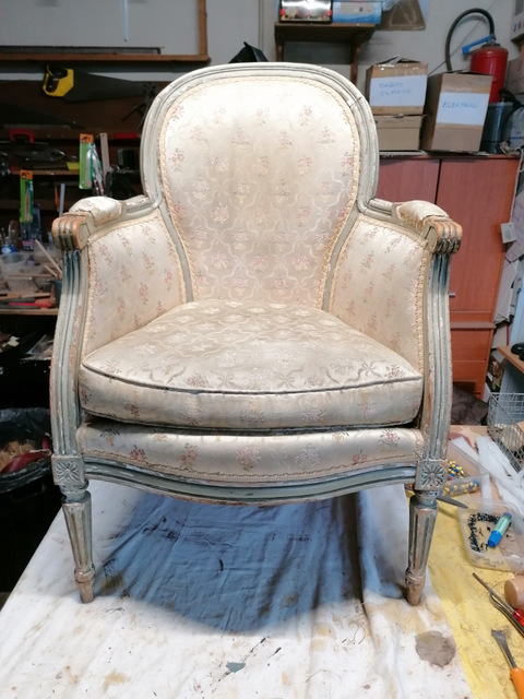 Fauteuil avant restauration 6